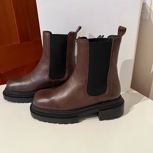 L’Intervalle Pacio Boot in Brown size 39. NWT